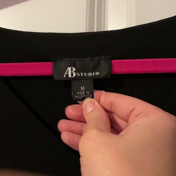 Black ABStudio polyester spandex dress with sash - Picture 2 of 4